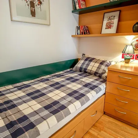 Apartment Martys Place With Private Parking