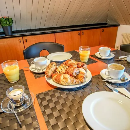 Apartment Martys Place With Private Parking